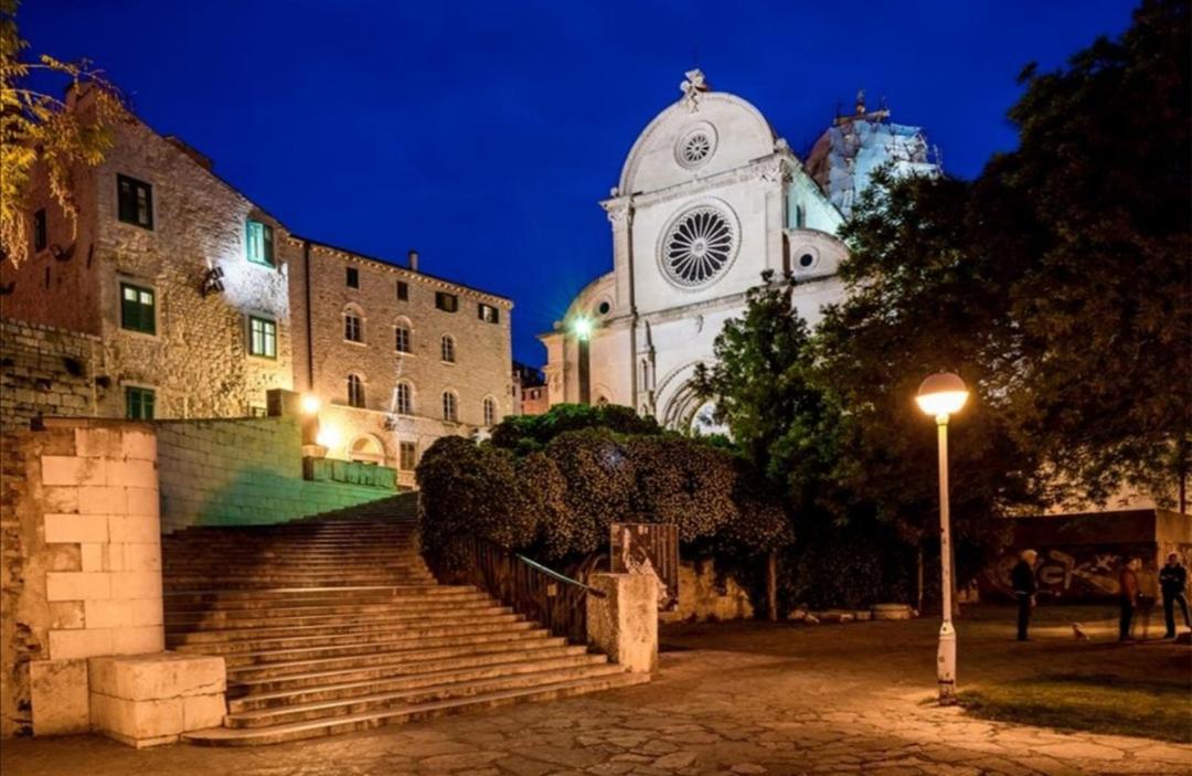 Apartments Grubisic - Sibenik - Parking Included エクステリア 写真