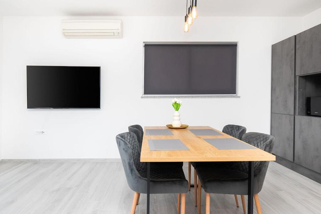 Apartments Grubisic - Sibenik - Parking Included 部屋 写真